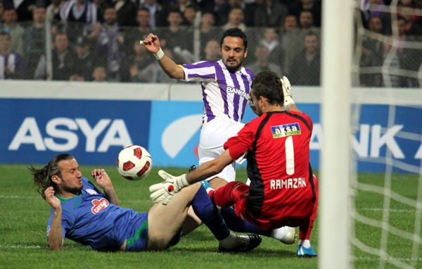 Süper Lig'e çıkan 3. takım kim olacak ? Süper Lig'e çıkan 3. takım kim olacak ?